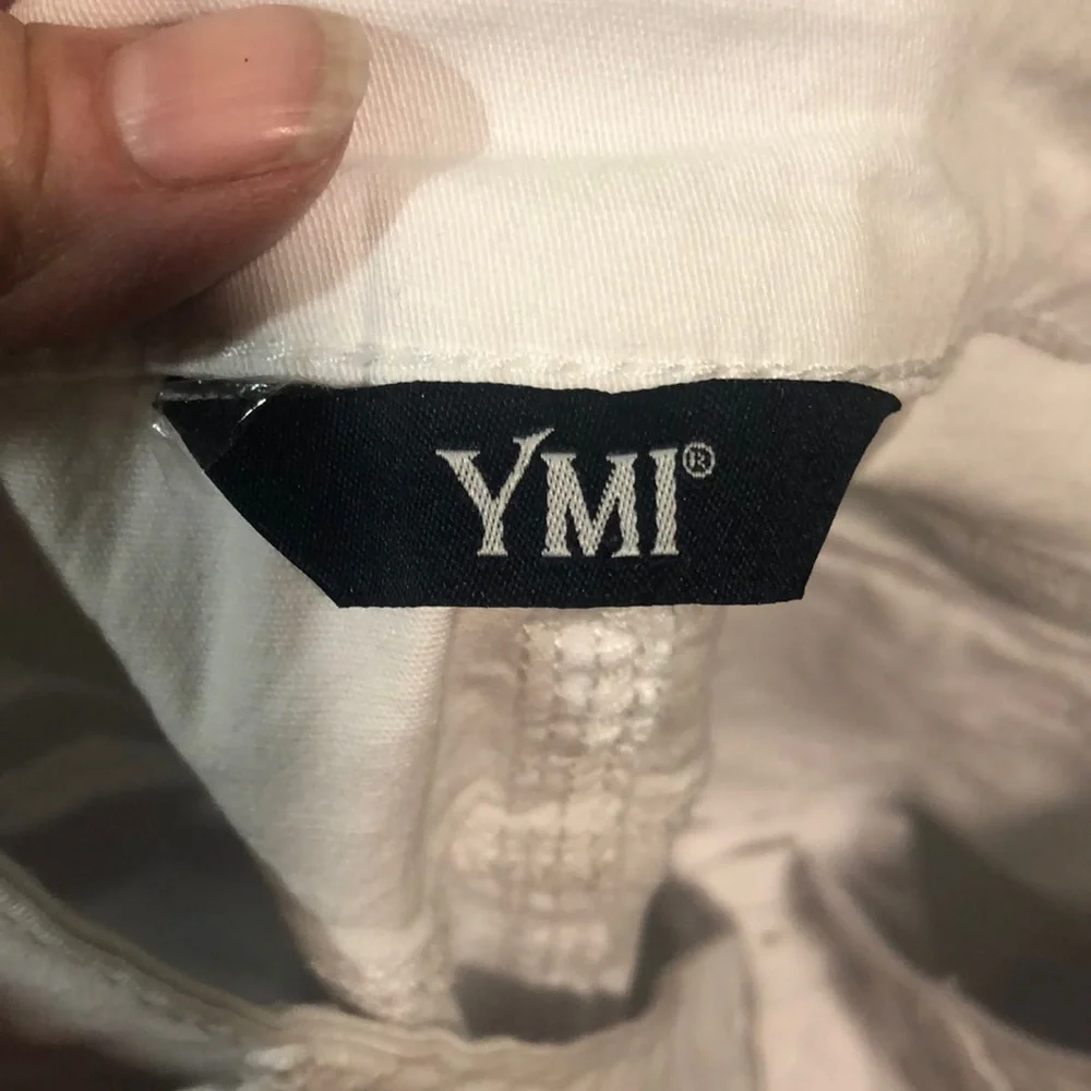 YMI White Cargo Joggers, size 13/31 - Picture 5 of 14